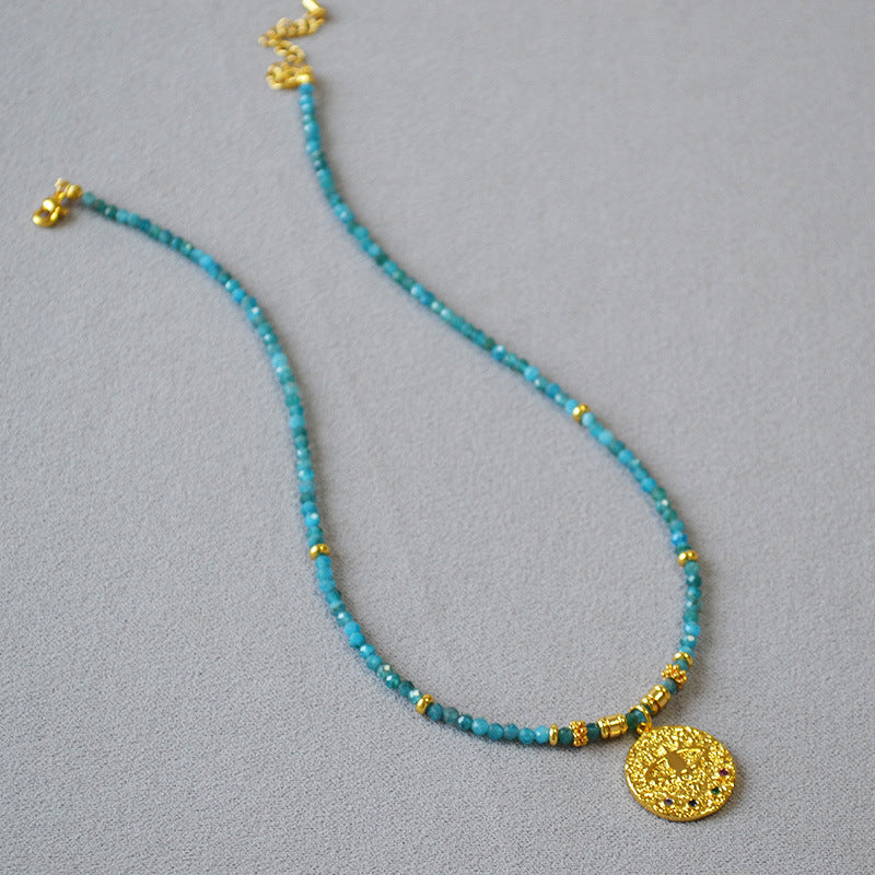 Romantic Gold Necklace for Special Moments
