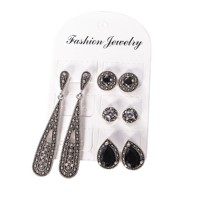 Charming Earring for Any Occasion