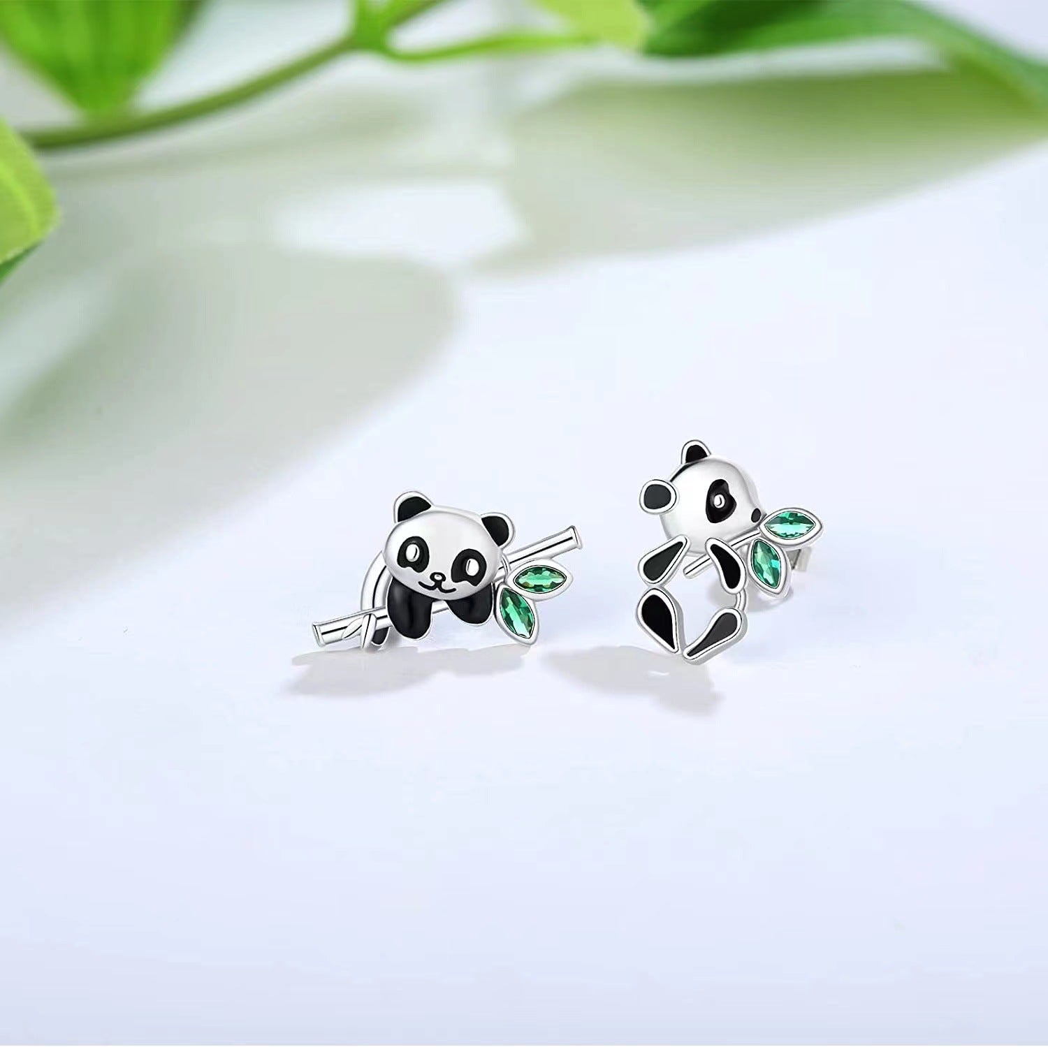 Charming Silver Earring for Any Occasion