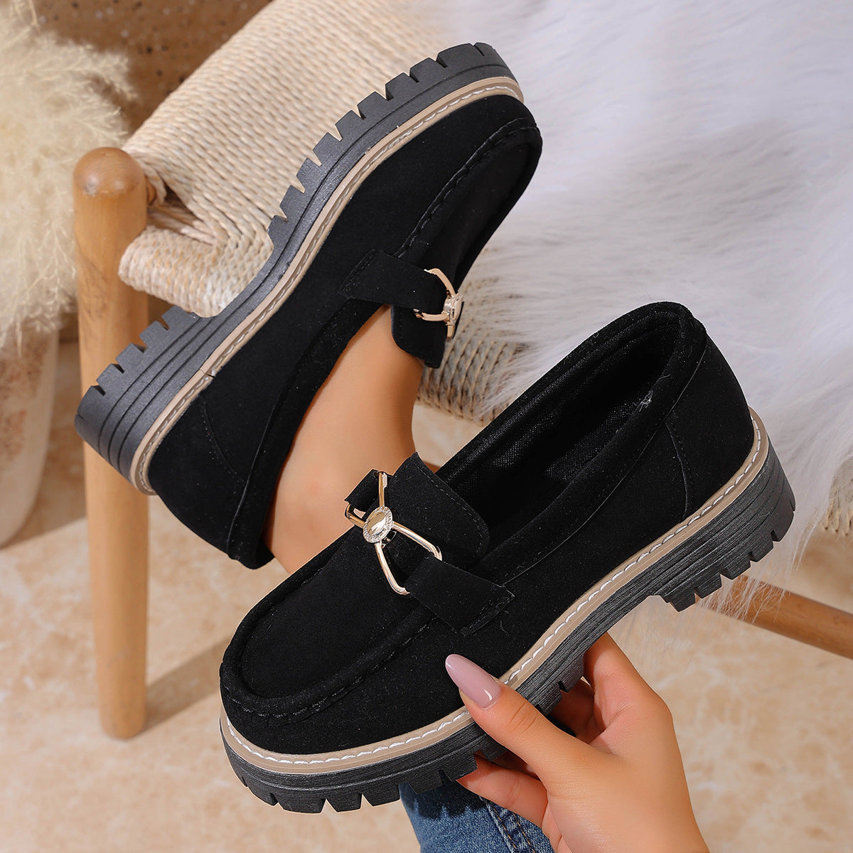 Graceful Orthopedic Shoes for Modern Look