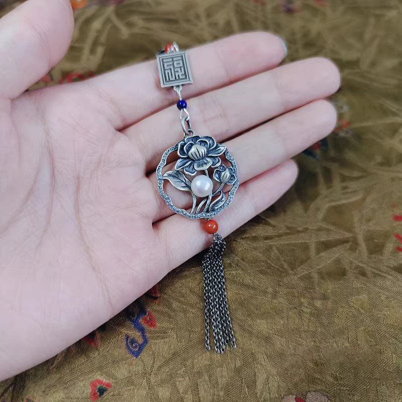 Stunning Silver Pendant for Daily Wear
