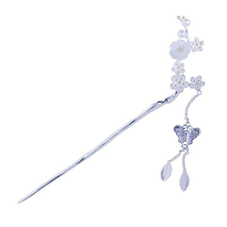 Classic Silver Piece with Timeless Appeal
