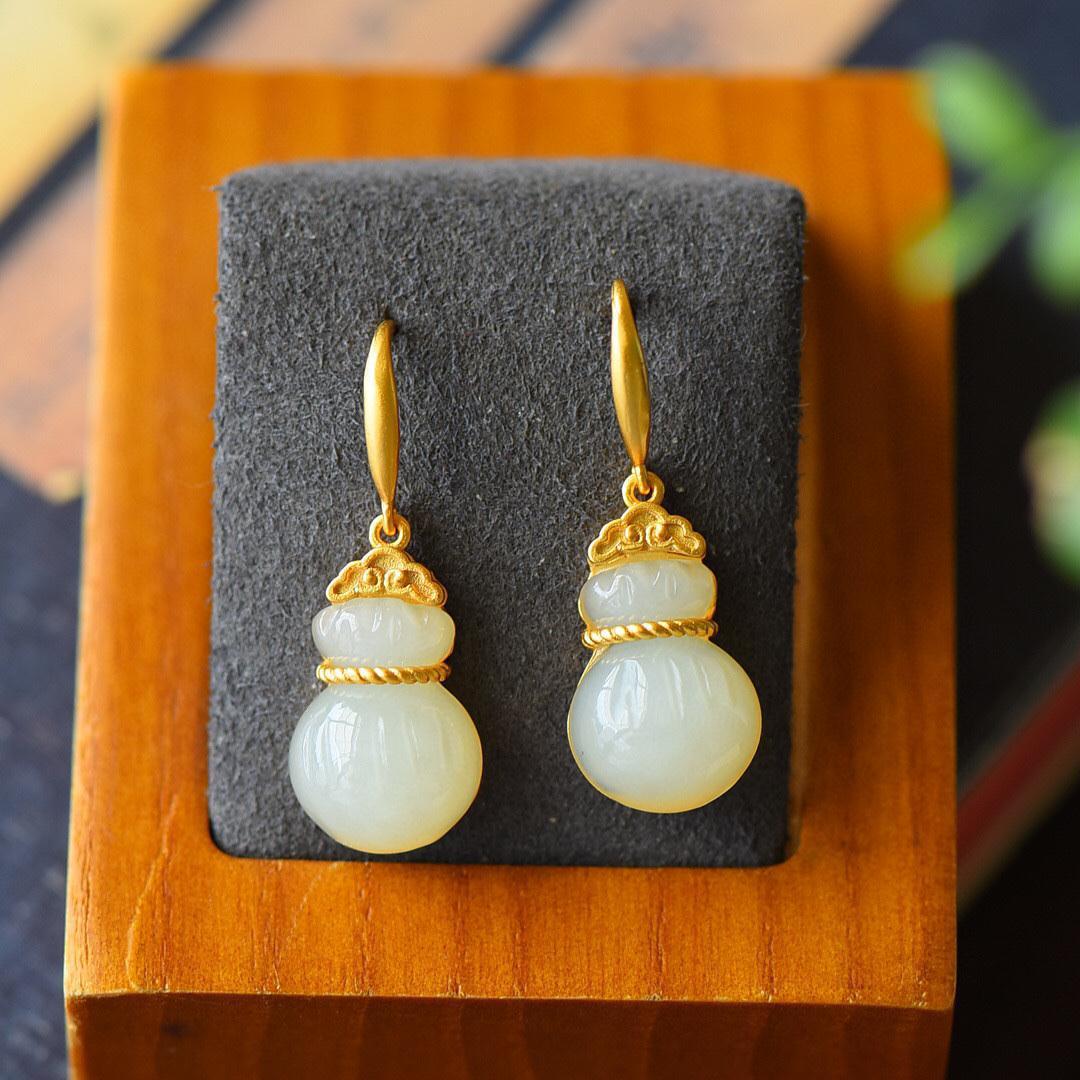 Beautiful Gold Earring with Unique Style