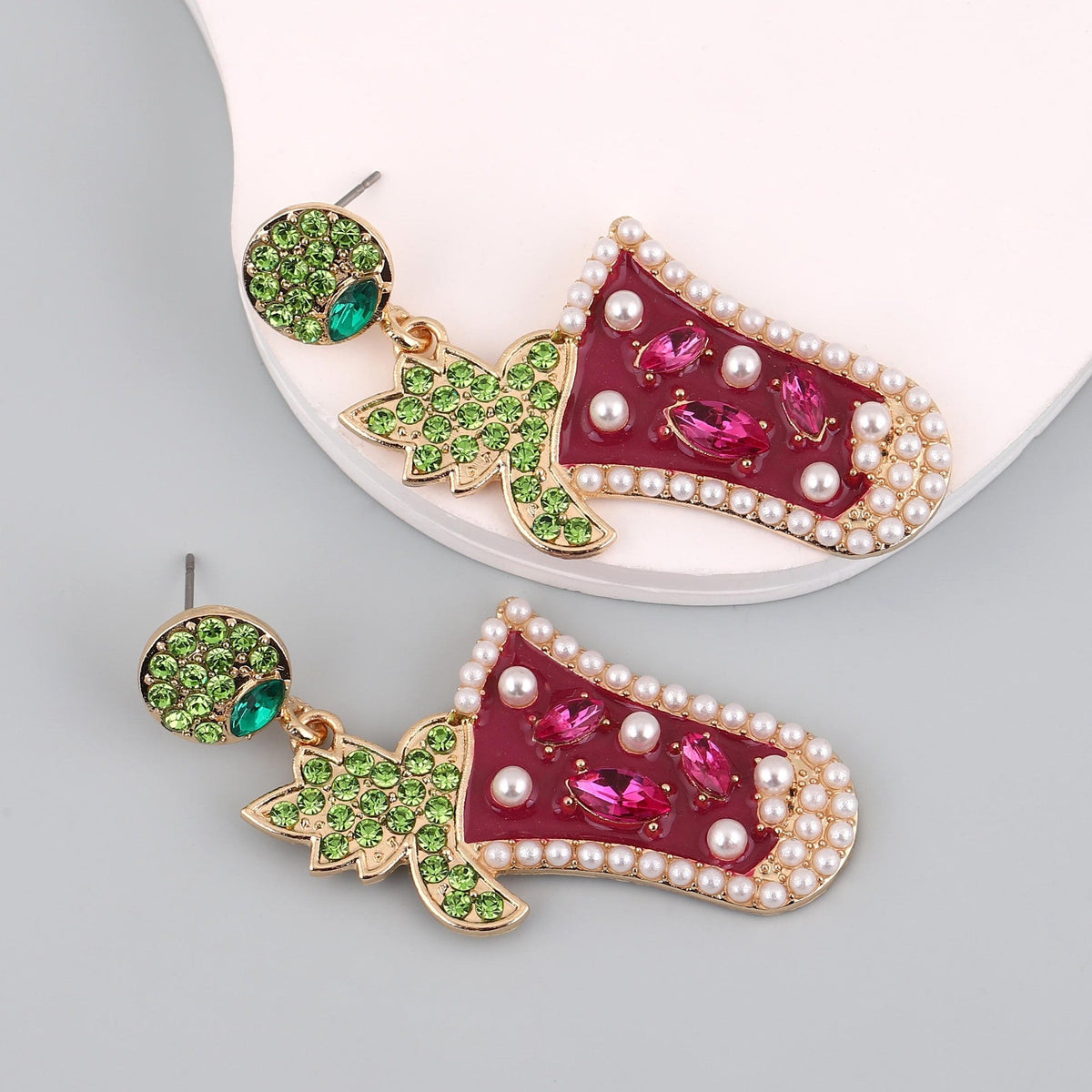 Classic Pearl Earring with Timeless Appeal