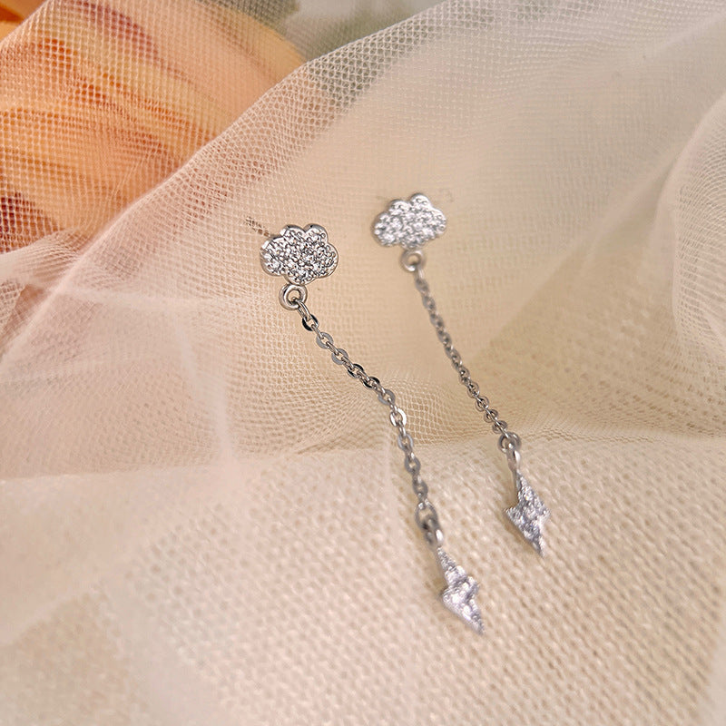 Charming Earring for Any Occasion