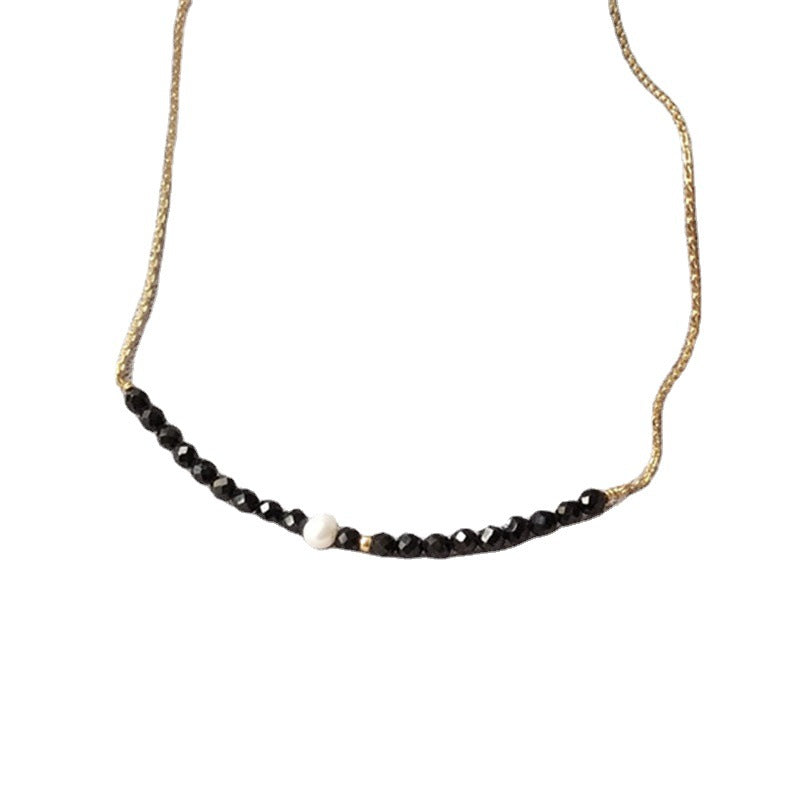 Romantic Pearl Necklace for Special Moments