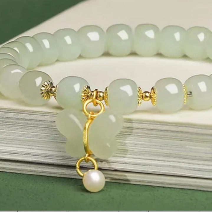 Romantic Pearl Bracelet for Special Moments
