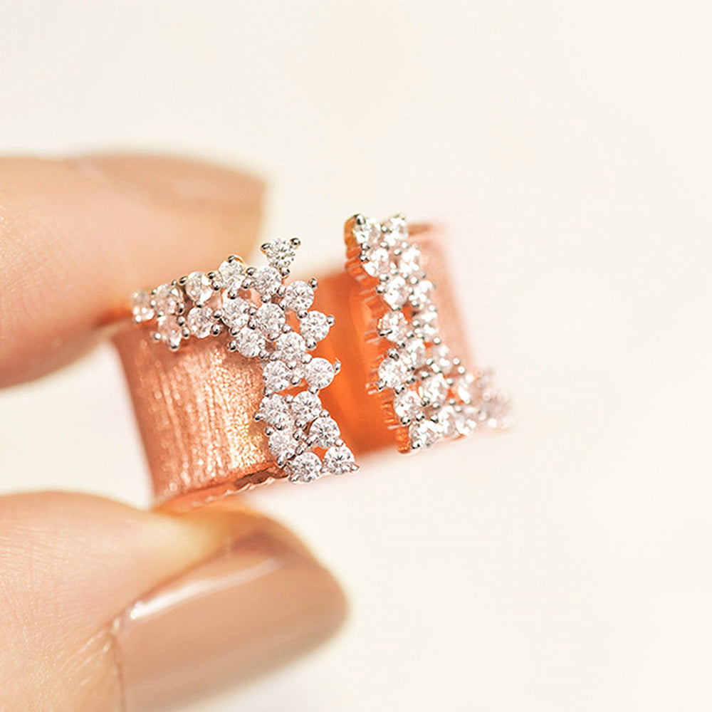 Classic Gold Bracelet with Timeless Appeal
