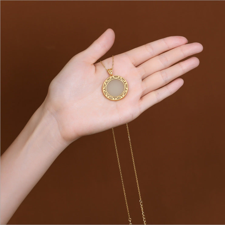 Elegant Gold Necklace for Every Occasion