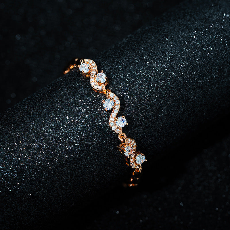 Charming Bracelet for Any Occasion