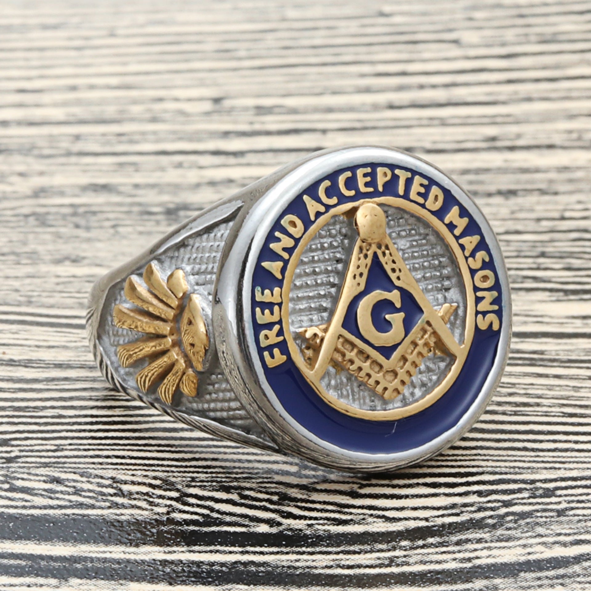 Classic Ring with Timeless Appeal