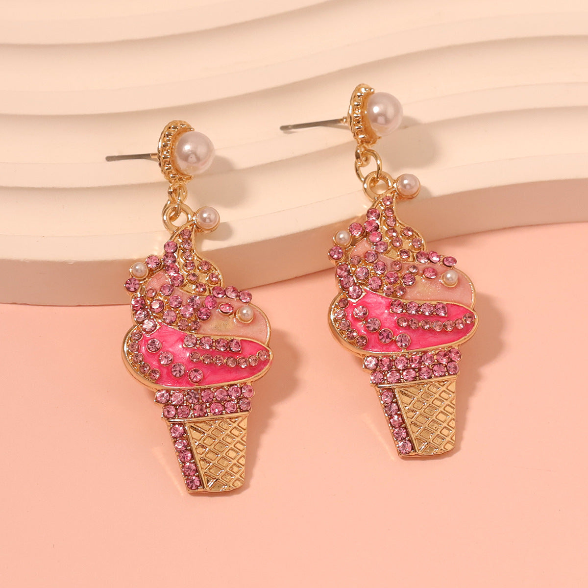 Beautiful Pearl Earring with Unique Style
