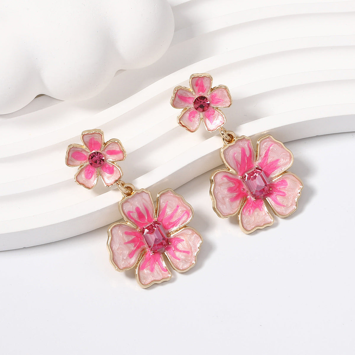 Charming Earring for Any Occasion