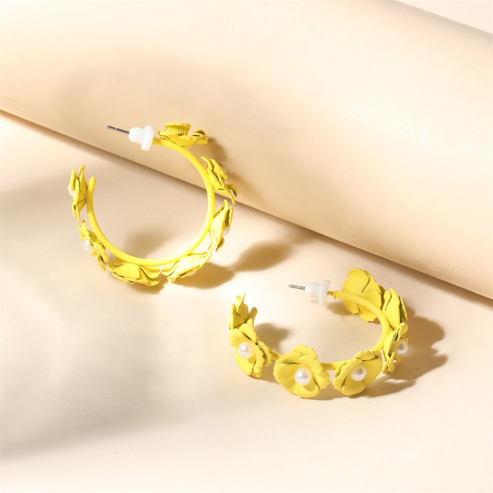 Romantic Pearl Earring for Special Moments