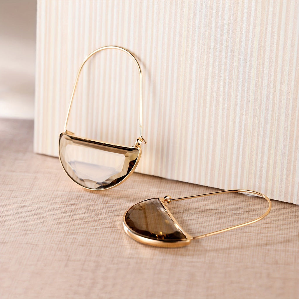 Charming Earring for Any Occasion