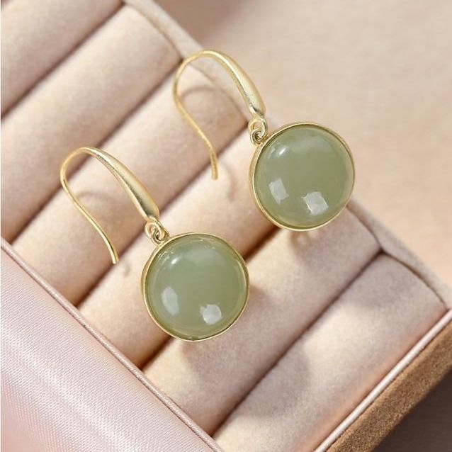 Classic Silver Earring with Timeless Appeal