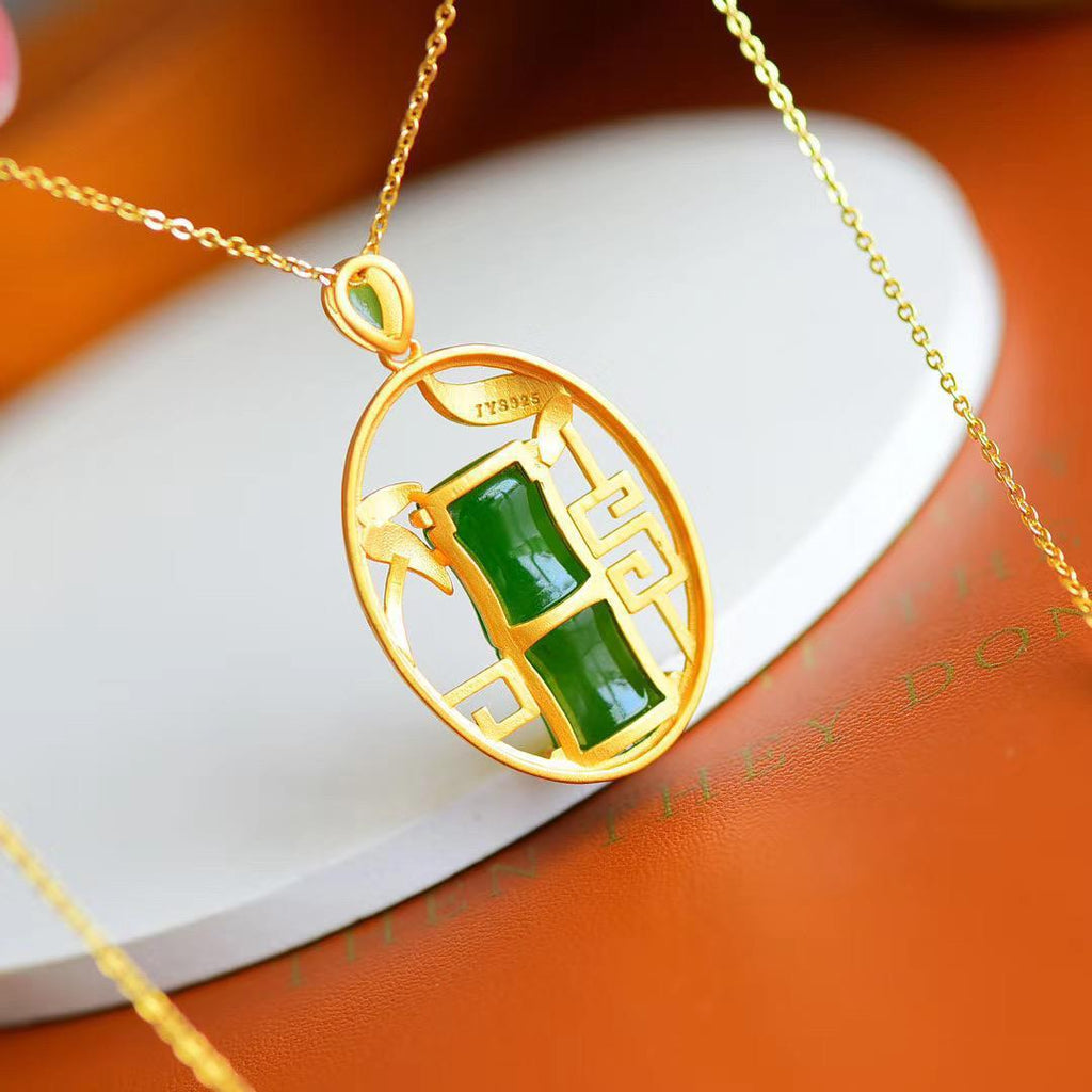 Romantic Gold Pendant for Special Moments