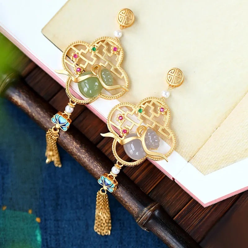 Elegant Gold Necklace for Every Occasion