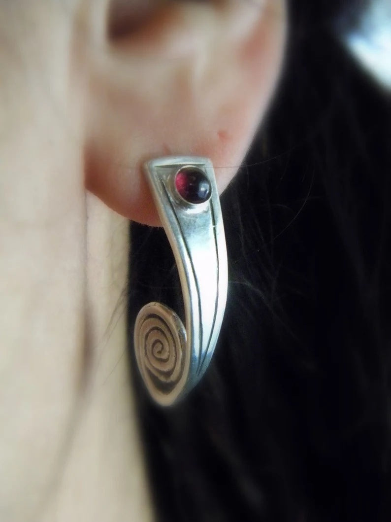 Stunning Earring for Daily Wear