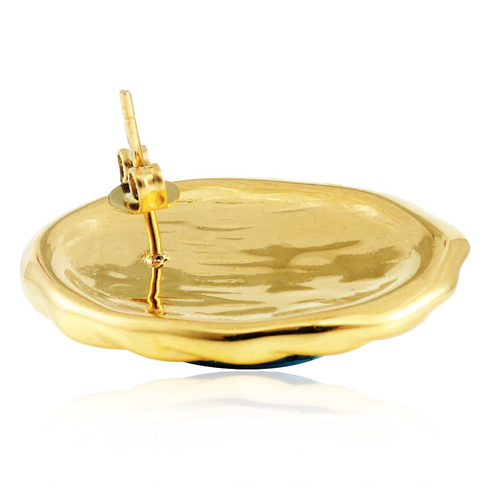 Classic Gold Earring with Timeless Appeal