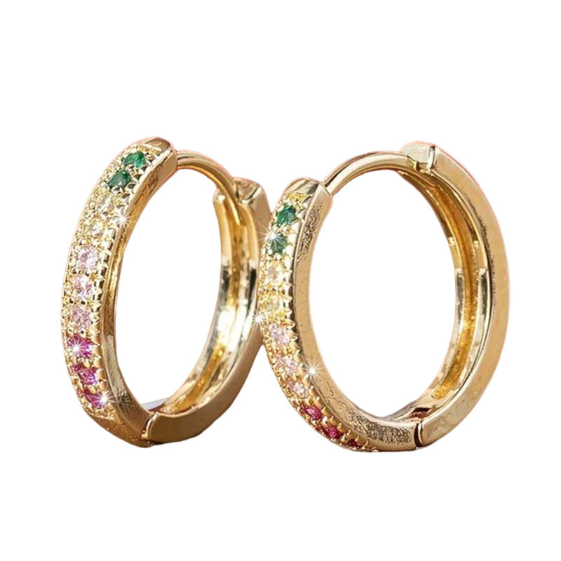 Classic Gold Earring with Timeless Appeal