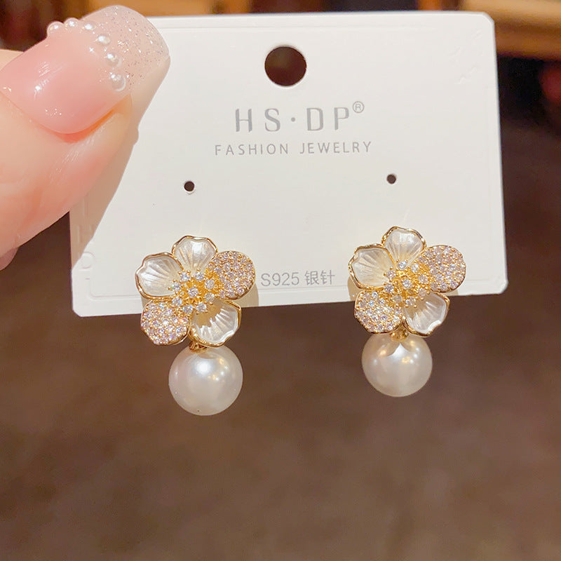 Stunning Silver Earring for Daily Wear