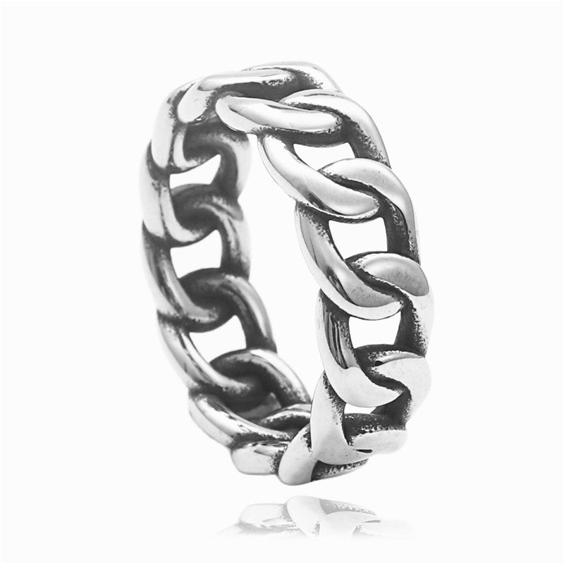 Classic Chain with Timeless Appeal