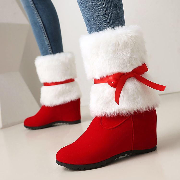 Graceful Orthopedic Boots for Modern Look