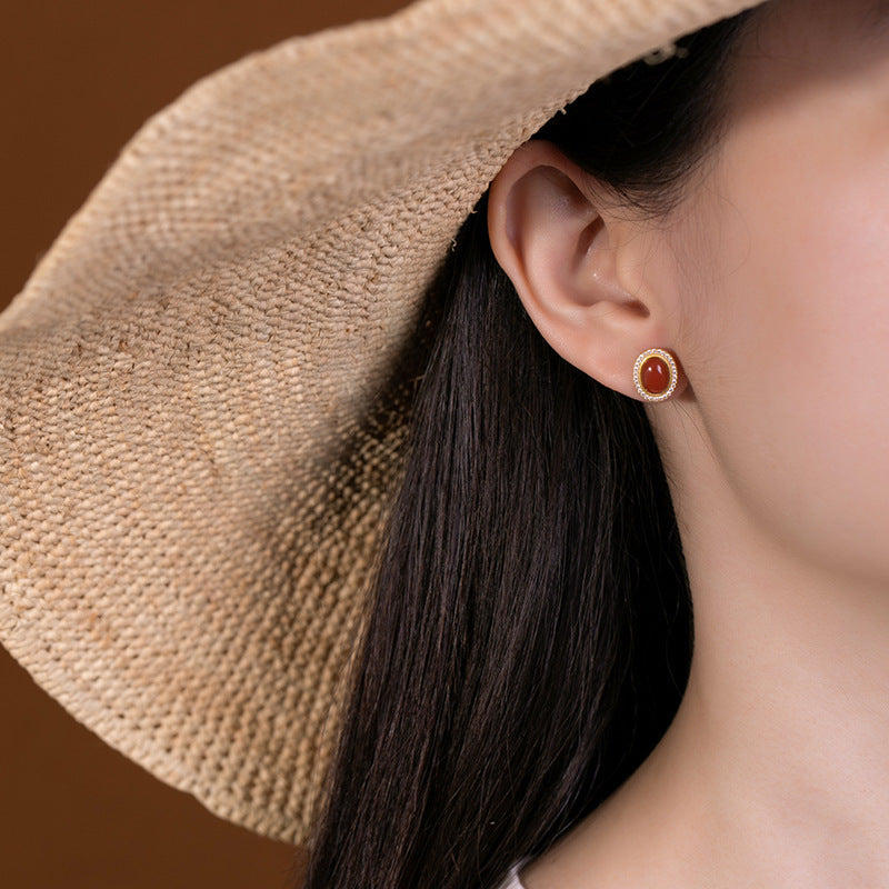 Beautiful Gold Earring with Unique Style