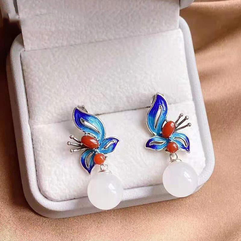 Elegant Gold Earring for Every Occasion