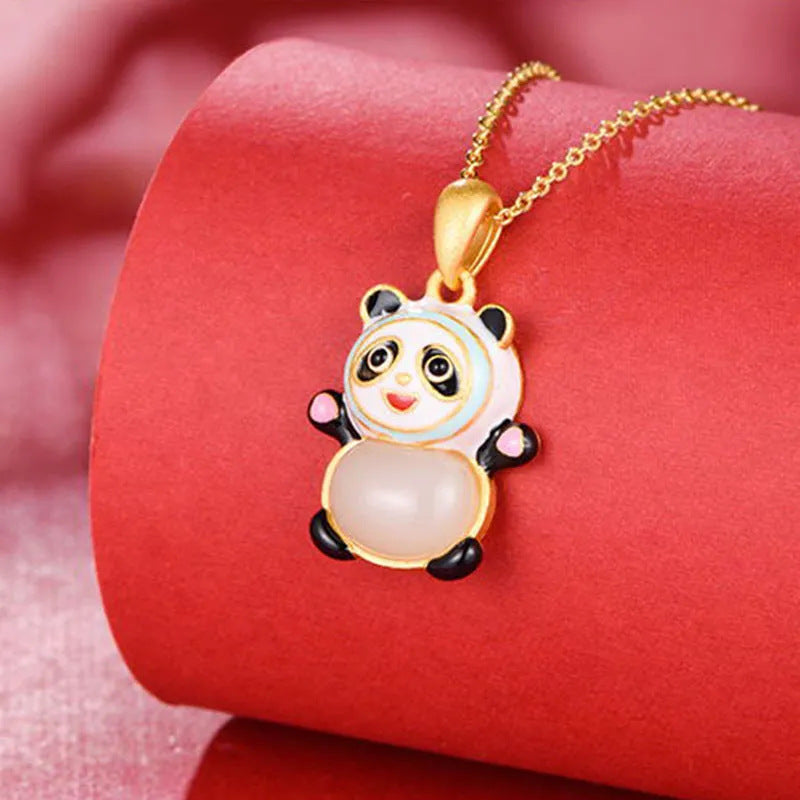 Charming Silver Pendant for Any Occasion