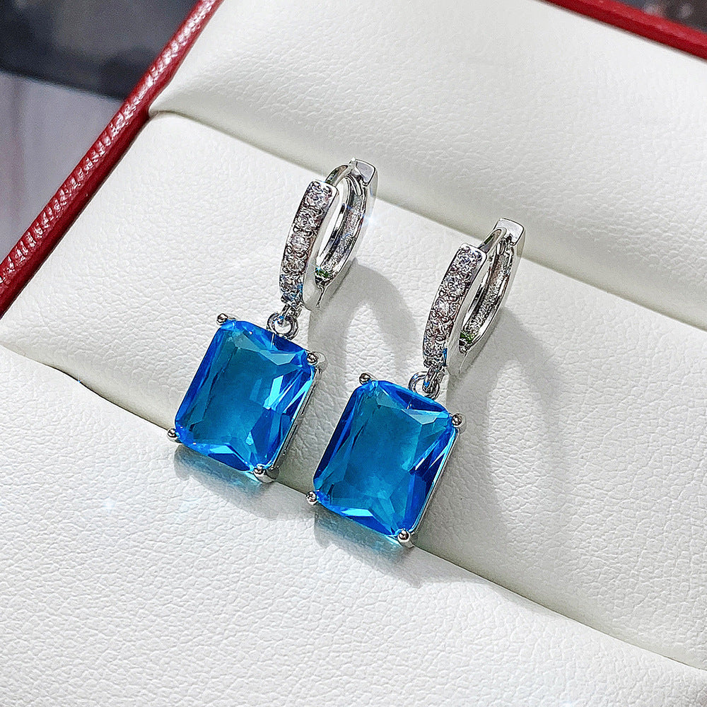 Elegant Earring for Every Occasion