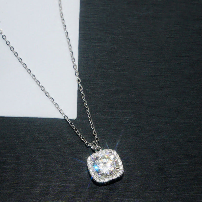Romantic Necklace for Special Moments