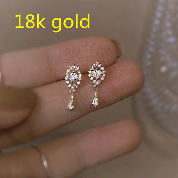 Classic Earring with Timeless Appeal