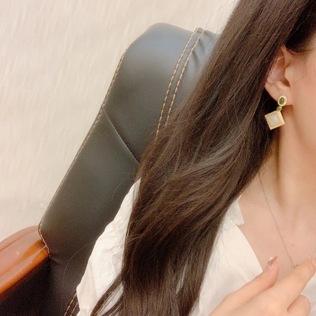 Romantic Silver Earring for Special Moments