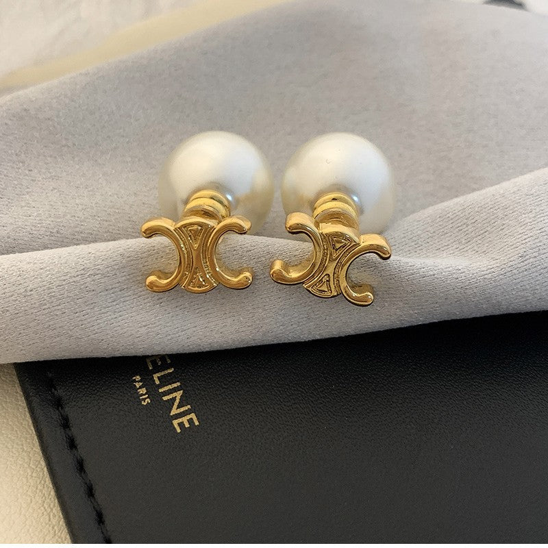 Charming Pearl Earring for Any Occasion