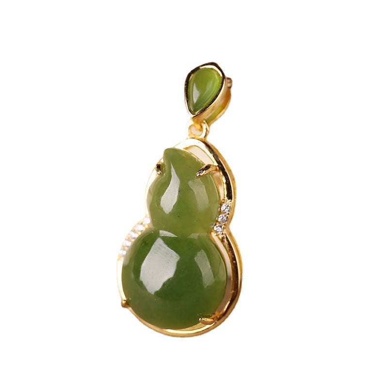 Charming Silver Pendant for Any Occasion