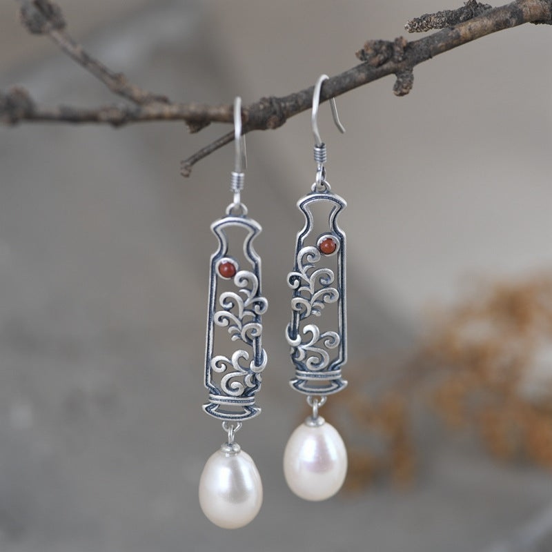 Charming Earring for Any Occasion