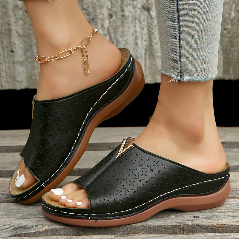 Chic Orthopedic Sandals with Unique Design