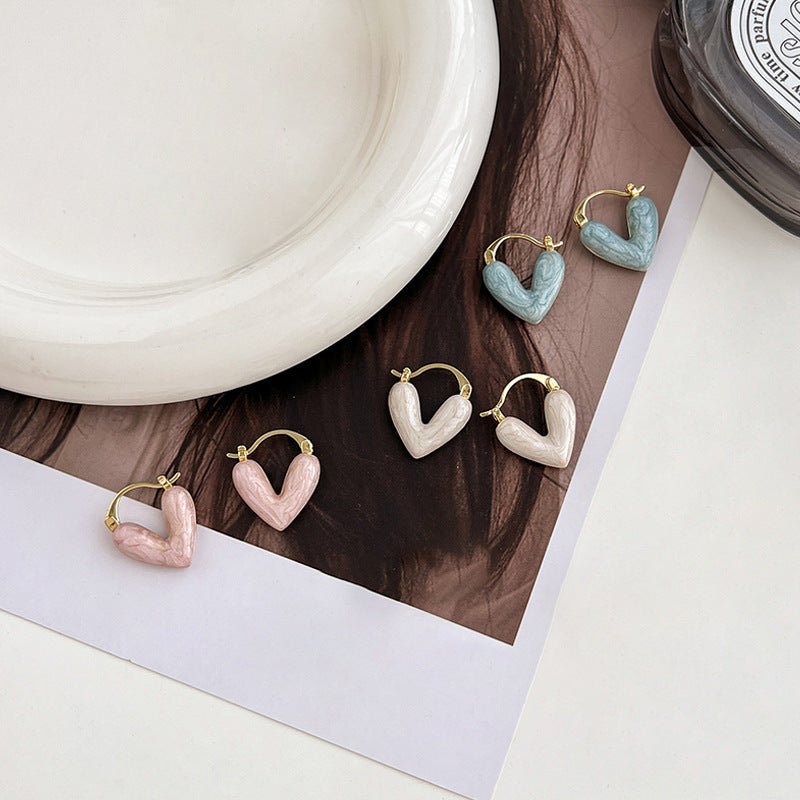 Classic Pearl Earring with Timeless Appeal