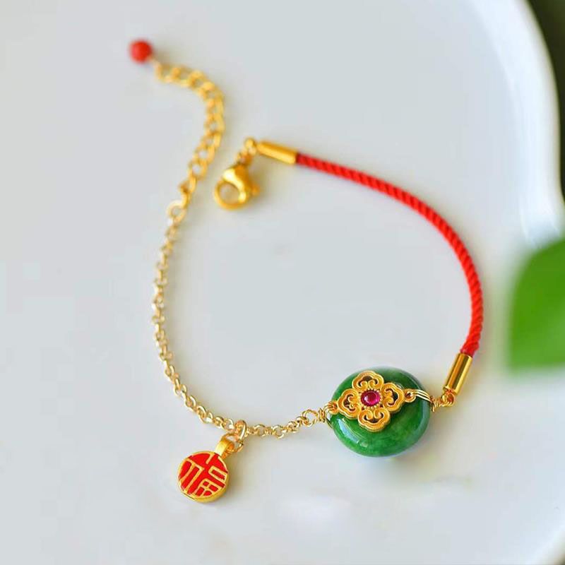 Charming Silver Bracelet for Any Occasion