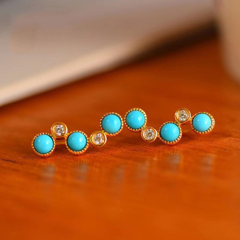 Beautiful Silver Earring with Unique Style
