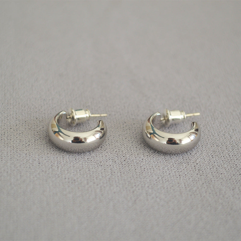 Elegant Gold Earring for Every Occasion