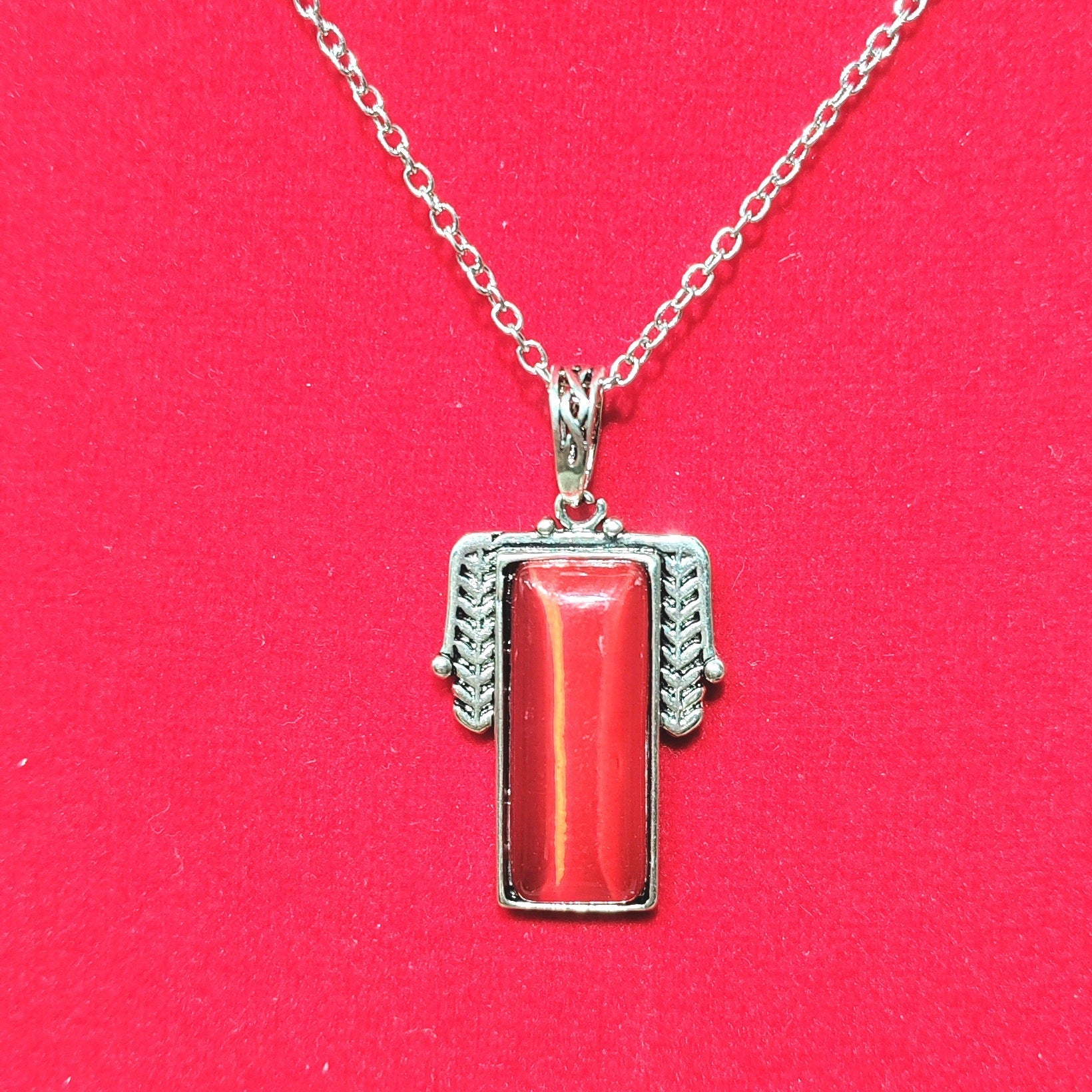 Classic Necklace with Timeless Appeal