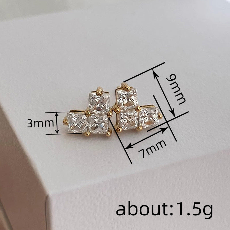 Stunning Earring for Daily Wear