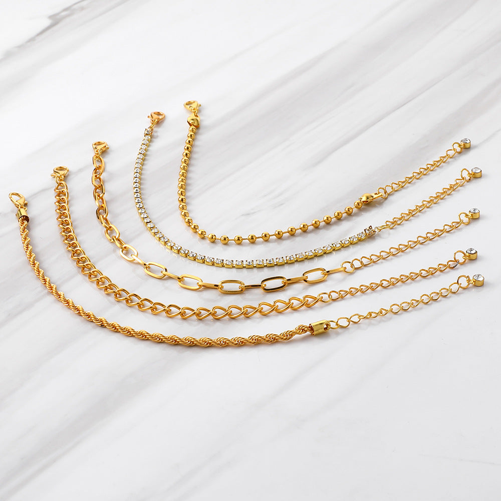 Romantic Gold Bracelet for Special Moments