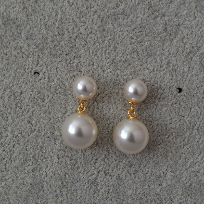 Beautiful Silver Earring with Unique Style