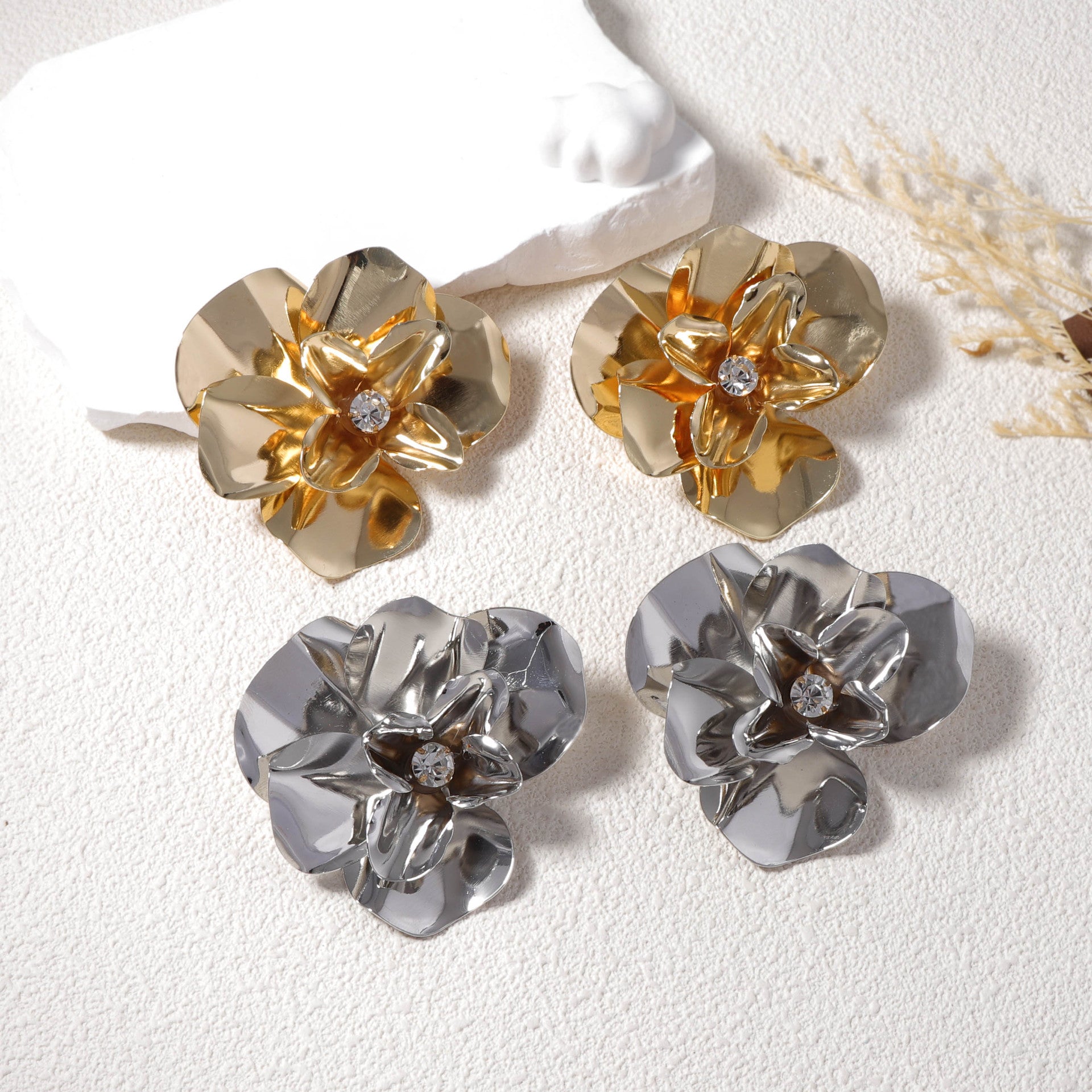 Romantic Earring for Special Moments