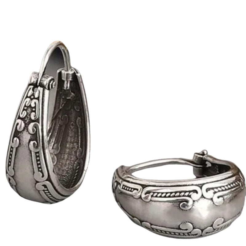 Beautiful Silver Earring with Unique Style