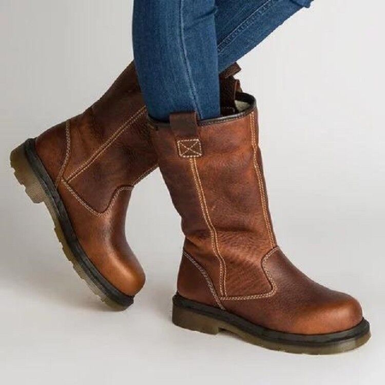 Graceful Orthopedic Boots for Modern Look